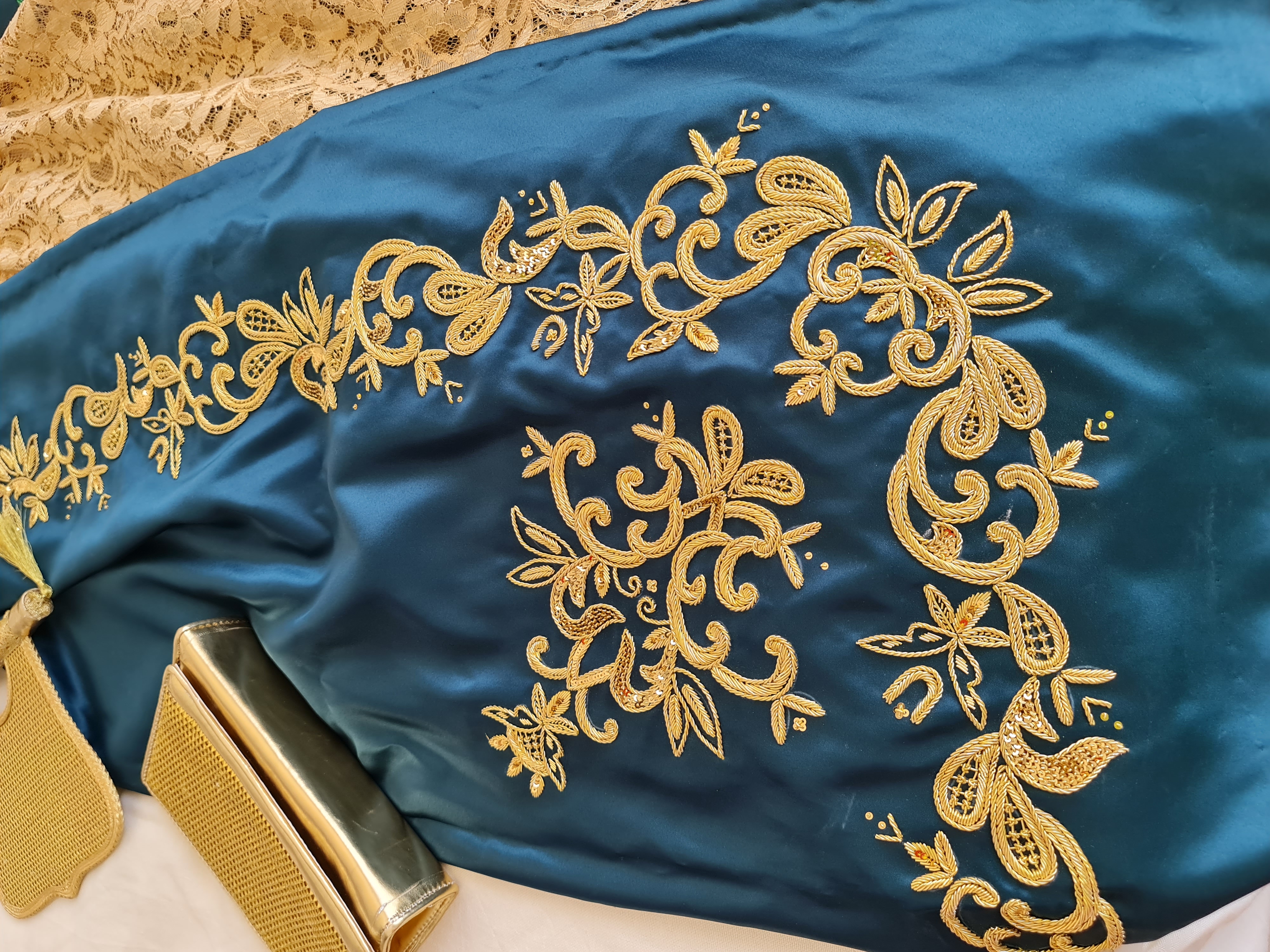 gold threads خيوط الذهب hand made صناعة يدوية