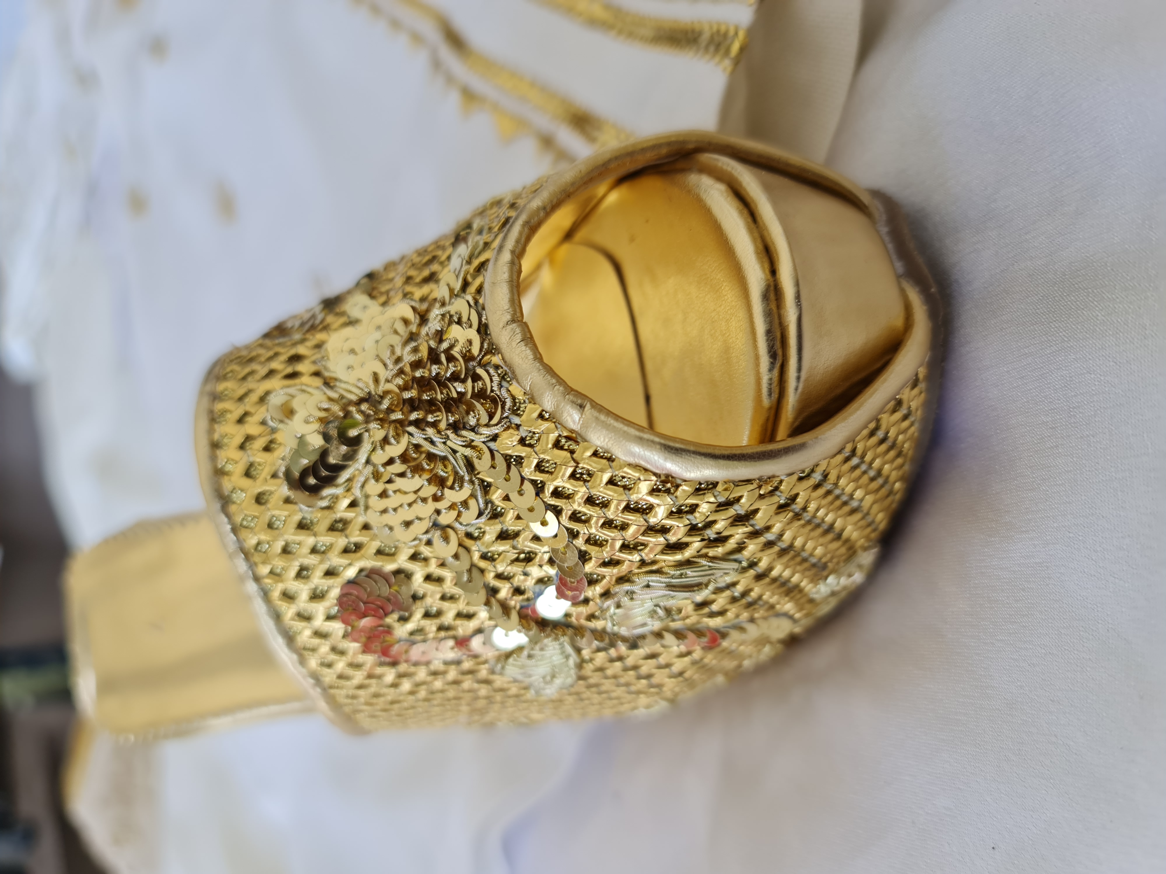 gold threads خيوط الذهب hand made صناعة يدوية
