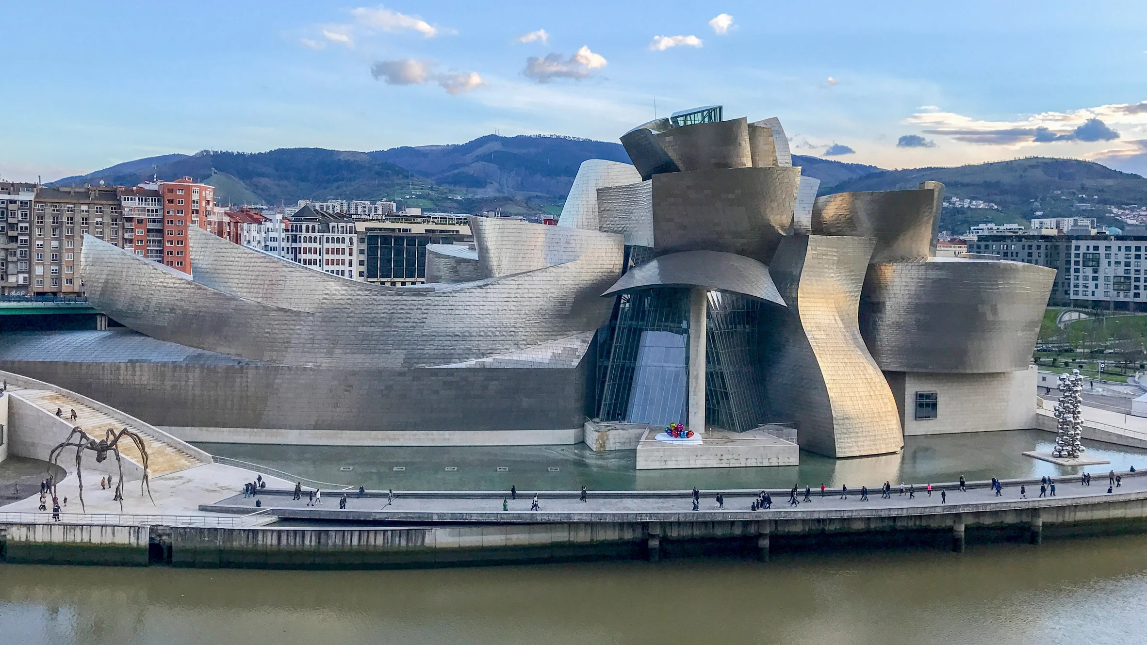 Bilbao Guggenheim Museum by Frank Gehry